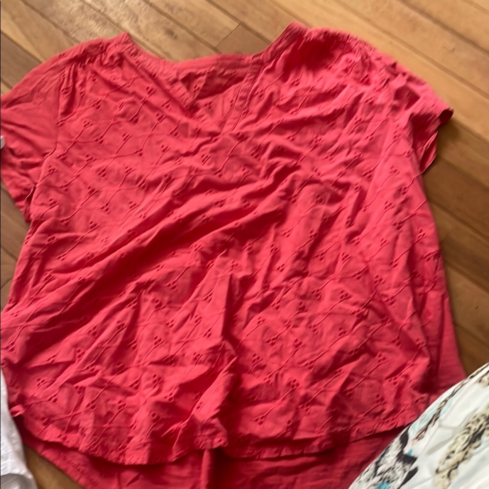 Women's Coral Top